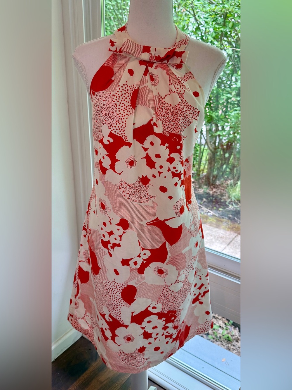 Trina Turk EUC Red White Floral Halter Shift Dress Size 10 Lined